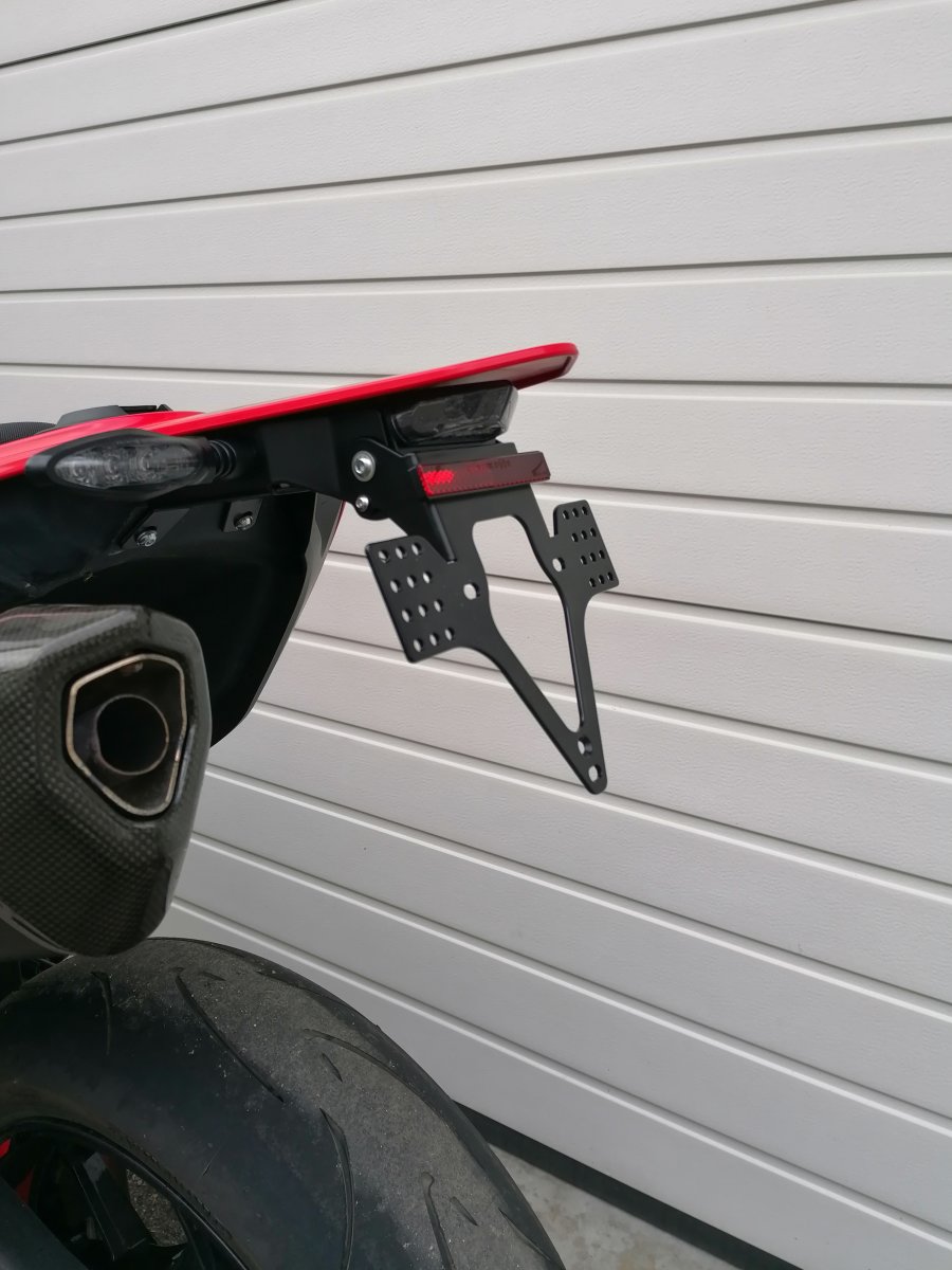 GroFaTec Portatarga EVO Per Yamaha MT-10 / MT-10 SP (2022-2023) – Kit Conversion Targa In Nero, Prodotto In Germania