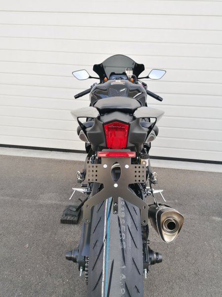 YZF-R7 2022-2023 Kennzeichenträger REVO Short