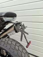 801 Svartpilen ab 2024 Kennzeichenhalter REVO Slim