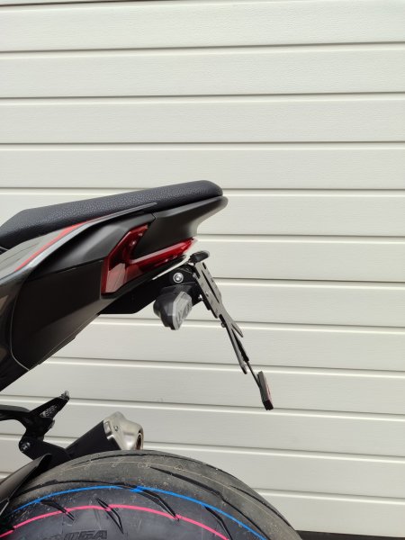 Kawasaki Z900 ab 2025 Kennzeichenträger REVO Slim