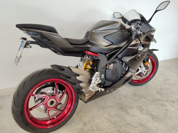 SRT 921 RR ab 2025 Kennzeichenhalter