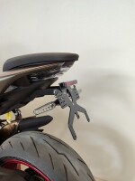 SRT 921 RR ab 2025 Kennzeichenhalter