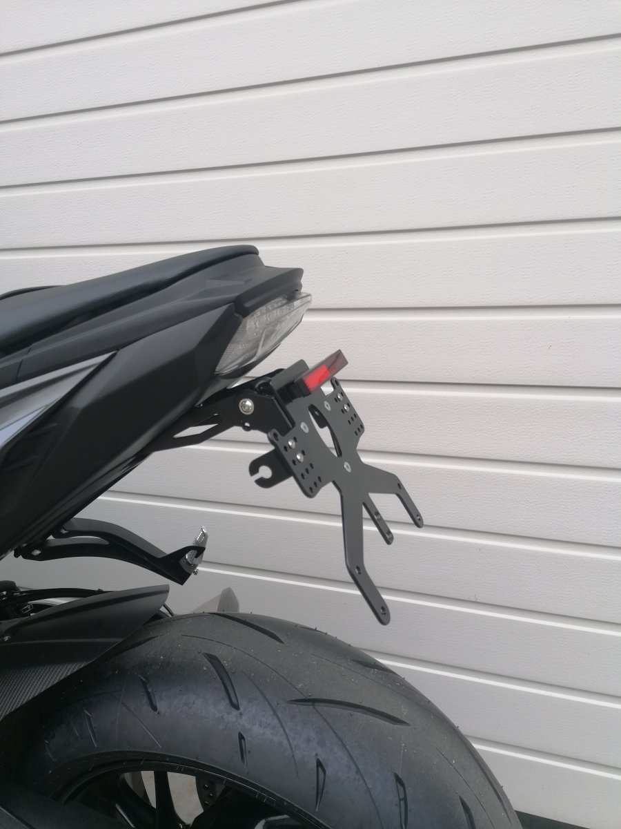 Portatarga per Benelli BN 125 Anno di Cost. 2019-2023 GroFaTec Evo Set