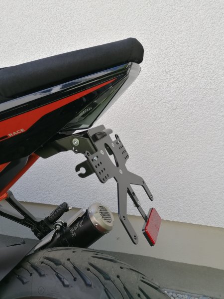 RC 125 / 390 R Bj 2022 REVO Kennzeichenhalter